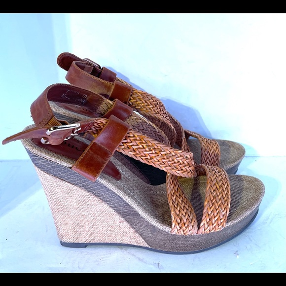 Bucco Wedge Shoe 10 - Picture 4 of 5